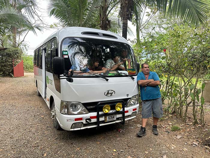 Transportation Uvita, Shuttle Services with Luminosa Hostel